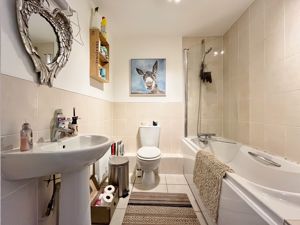 Photo 9- click for photo gallery